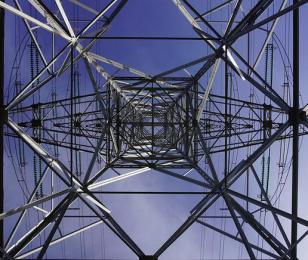 Pilone électrique symbolisant la crise énergétique